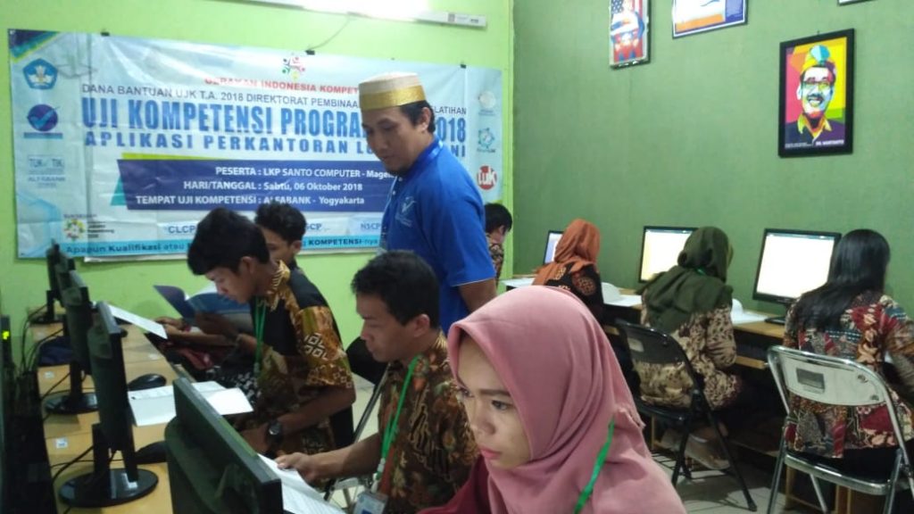 Uji Kompetensi CLCP LKP Santo Magelang