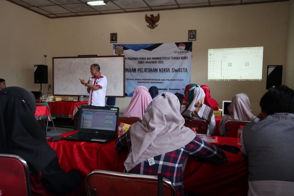 Pembinaan Lembaga Pelatihan Kerja Swasta 2021