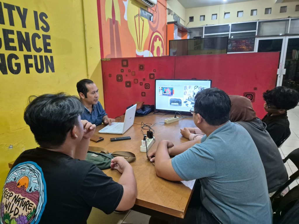 Menggali Kreativitas dalam Desain Grafis Merchandise PT Siap Cetak Inspiration Yogyakarta