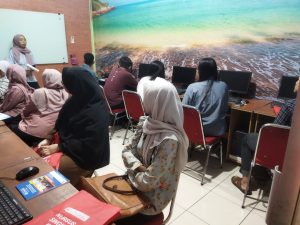 7 Tips Sukses Mengikuti Kursus Komputer untuk Pemula