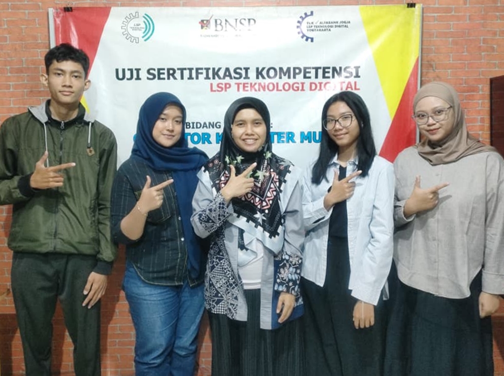 Panduan Praktis Membuat CV dan Lolos Wawancara HRD