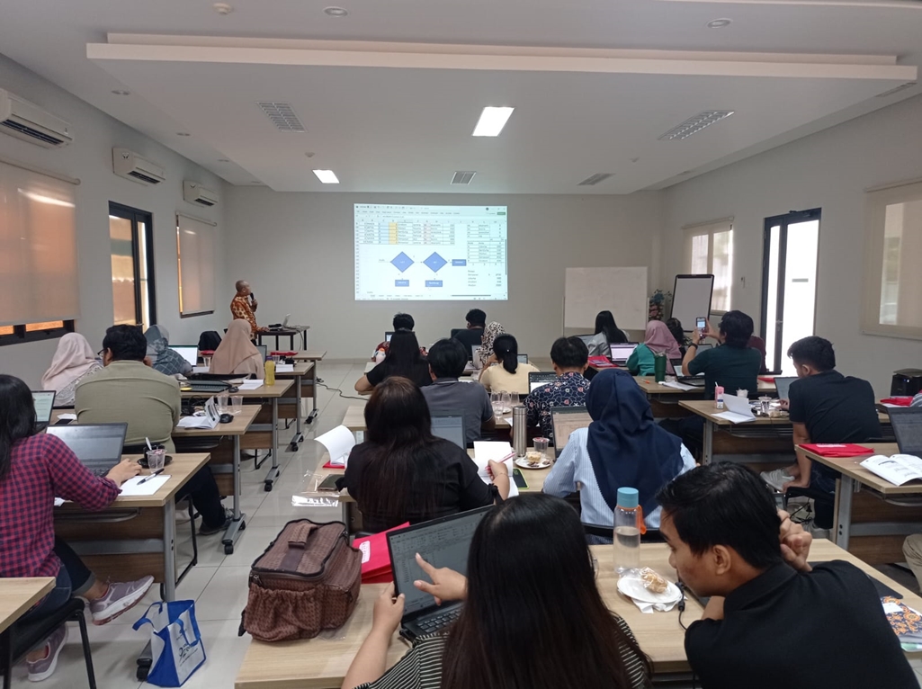 Pelatihan Microsoft Excel PT KCSI Kudus Bersama Alfabank Yogyakarta 2